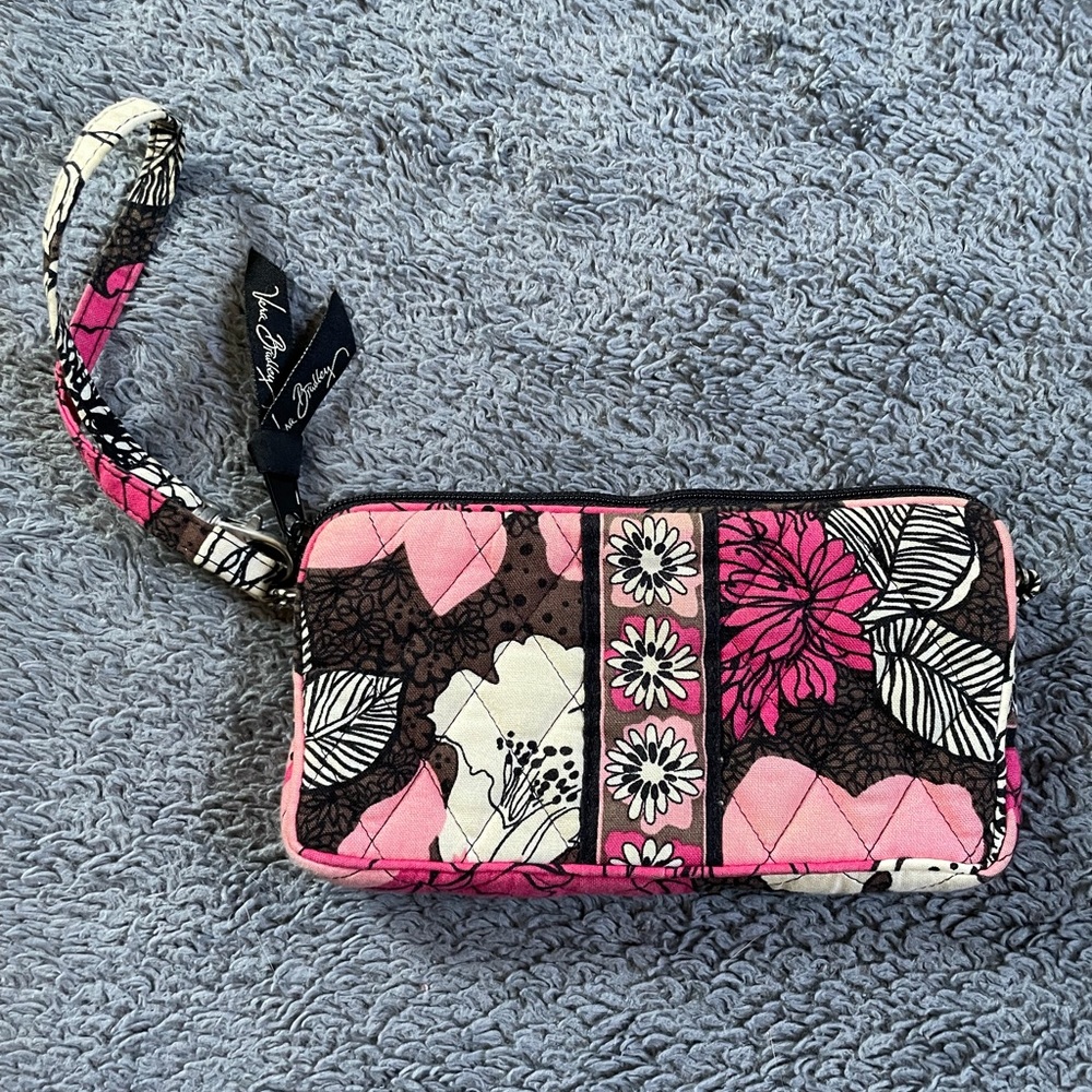 Vera Bradley Wristlet - RETIRED Mocha Rouge pattern